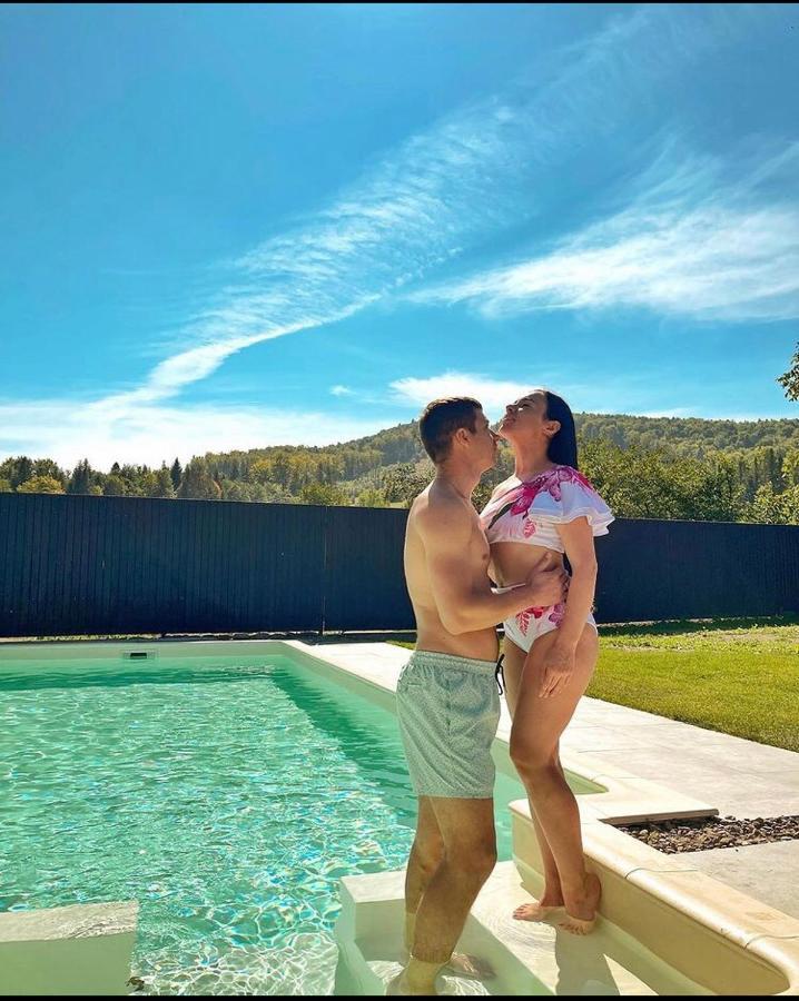 Mishelter Villa Myhove Buitenkant foto