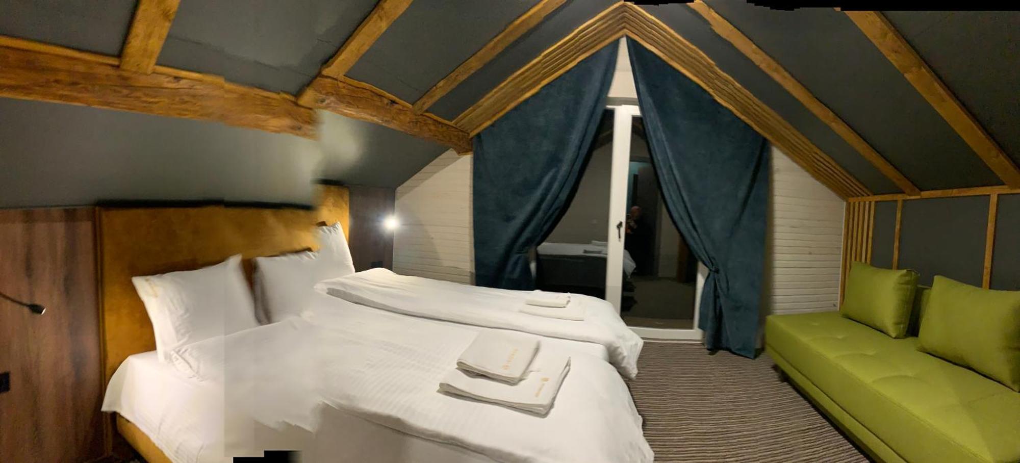 Mishelter Villa Myhove Buitenkant foto